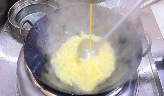 蛋炒饭是先炒蛋还是先炒饭?看看这个做法(图9) image.png