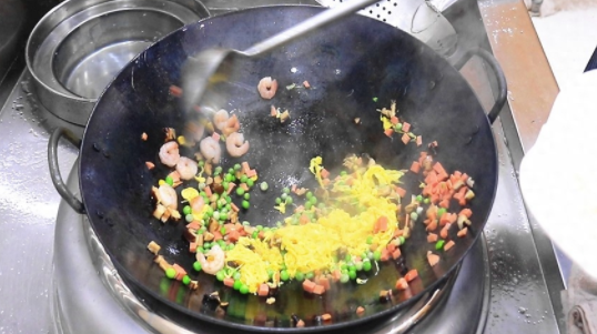 蛋炒饭是先炒蛋还是先炒饭?看看这个做法(图11) image.png
